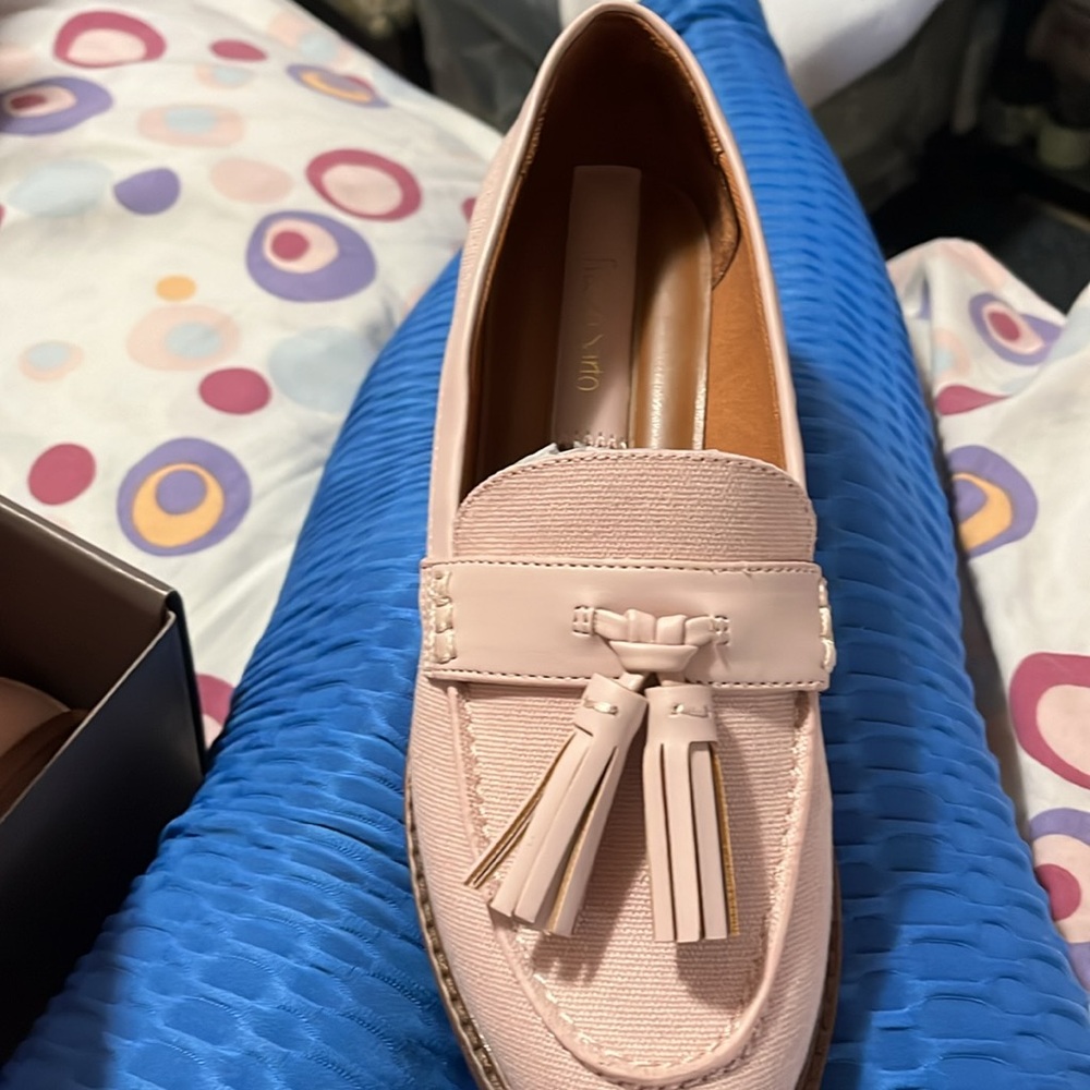 Shoes - Picture 4 of 12